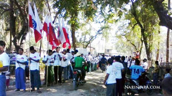 Protesters March from Jadetaw Village to Mya Pyin Hotel