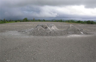 Photo: WeeklyEleven Mud-Volcano-Erupts-in-Arakan