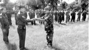 MPDG hands over weapons