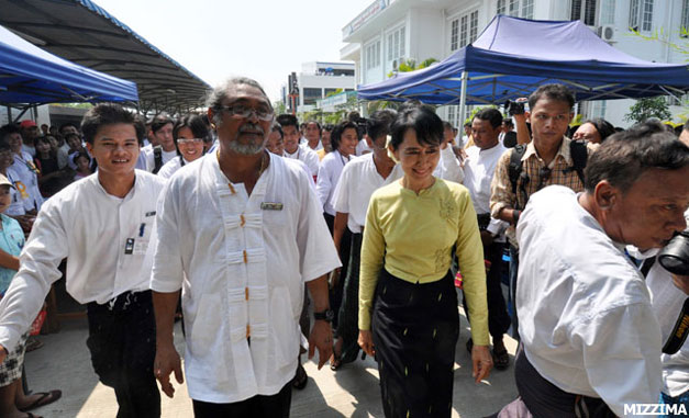 Mizzima 10th-anniversary-free-funeral-service-society8s