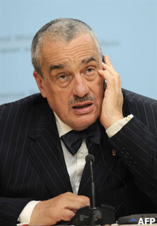 A file photo of Czech Foreign Minister Karel Schwarzenberg at a press conference on July 22, 2010 in Vienna. AFP PHOTO/SAMUEL KUBANI