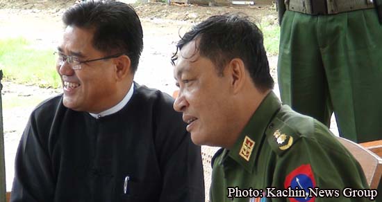 ကချင်ပြည်နယ် လုံခြံုရေးနှင့် နယ်စပ်ရေးရာဝန်ကြီး ဗိုလ်မှူးကြီးသန်းအောင် (ယာ) Pan_Awng