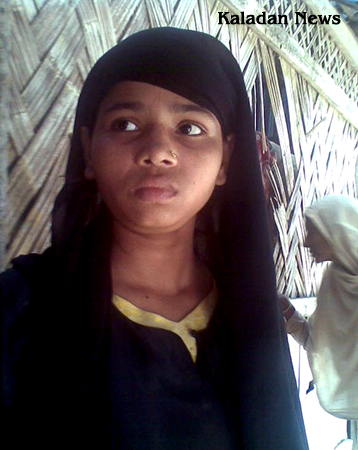 A Rohingya refugee woman is looking for her missing husband after local attacked the camp Ktu-05