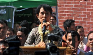 Aung-San-Suu-Kyi-014-300x180