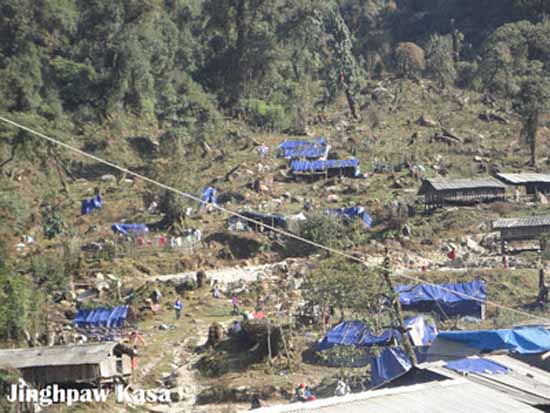 IDP border camp at Boundary Pillar No. 8, Waingmaw Township, Kachin State nov21-sadung