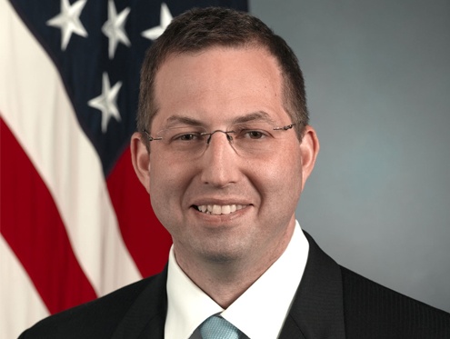 Derek Mitchell  (ဓာတ်ပုံ- worldnewsco.com)