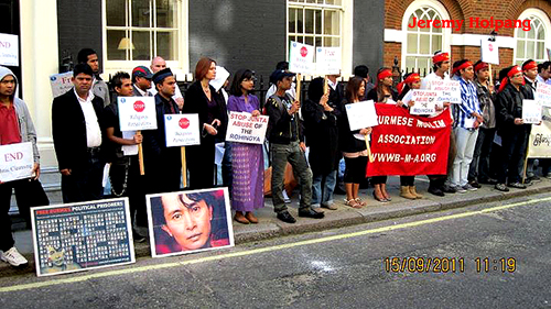 Rohingya, Burmese ethnic groups (Kachin, Karen, Chin) and democratic activists participated the Demonstration in London," The Rohingya Global day for Action" Rohingya, Burmese ethnic groups (Kachin, Karen, Chin) and democratic activists participated the Demonstration in London," The Rohingya Global day for Action"