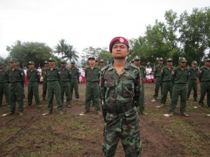 မွန်တပ်ဖွဲ့ဝင်များ(Photo-IMNA) မွန်တပ်ဖွဲ့ဝင်များ(Photo-IMNA)