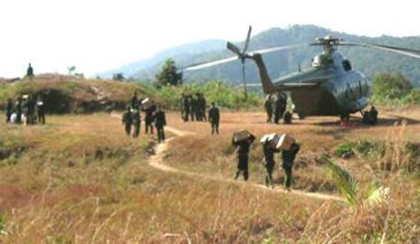 စစ်ရေးအရ ရိက္ခာနှင့် လက်နက် များဖြည့်ဆည်းနေပုံ