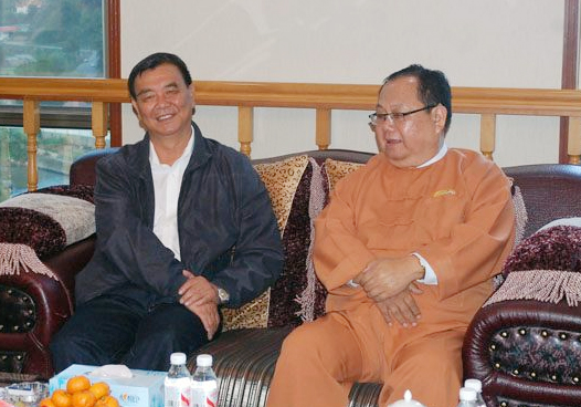 ဦးစိုင်းလင်းနှင့် ခွန်ထွန်းဦး (ဓါတ်ပုံ-SNLD) ဦးစိုင်းလင်းနှင့် ခွန်ထွန်းဦး (ဓါတ်ပုံ-SNLD)