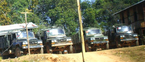 Burma_Army_trucks_to_transp