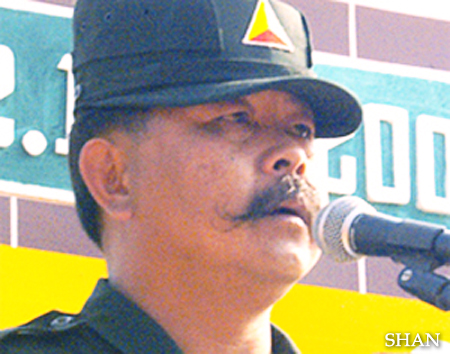 ကျိုင်းတုံ စစ်ဒေသ တပ်မှူးကြီးကွဏ်းဇင့် ကျိုင်းတုံ စစ်ဒေသ တပ်မှူးကြီးကွဏ်းဇင့်