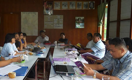 WLB နှင့် KNPP တို့ တွေ့ဆုံဆွေးနွေးစဉ် (ဓါတ်ပုံ-ကေတီ)