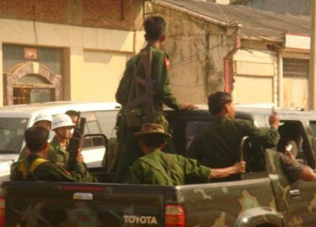 မြန်မာအစိုးရစစ်သားများ မြန်မာအစိုးရစစ်သားများ