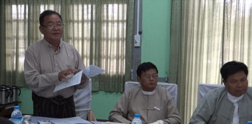 မြေတိုင်းတာခြင်းသည် မြေဂရမ်ရရှိဖို့ဟု ပြည်နယ်အစိုးရအဖွဲ့ အတွင်းရေးမှူးဦးဇော်ဝင်းကပြောဆိုနေစဉ် (ဓါတ်ပုံ - ကေတီ)