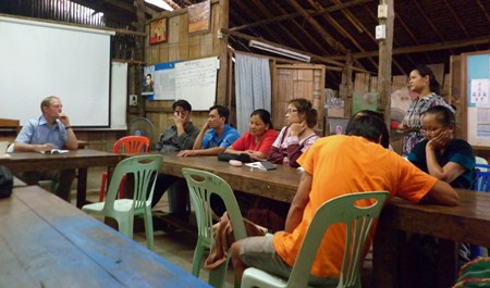 မယ်လစခန်းတာဝန်ခံများနှင့် UNHCR (Photo-KYO_maela) မယ်လစခန်းတာဝန်ခံများနှင့် UNHCR (Photo-KYO_maela)