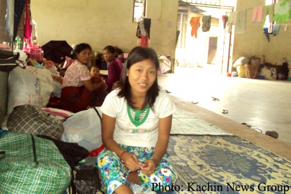 မြစ်ကြီးနား အင်ဂျန်ဒုံ ကချင်နှစ်ခြင်းခရစ်ယာန်အသင်းတော်ရှိ ဒုက္ခသည် တချို့။ ဓါတ်ပုံ - KNG ကချင်သတင်းဌာန မြစ်ကြီးနား အင်ဂျန်ဒုံ ကချင်နှစ်ခြင်းခရစ်ယာန်အသင်းတော်ရှိ ဒုက္ခသည် တချို့။ ဓါတ်ပုံ - KNG ကချင်သတင်းဌာန