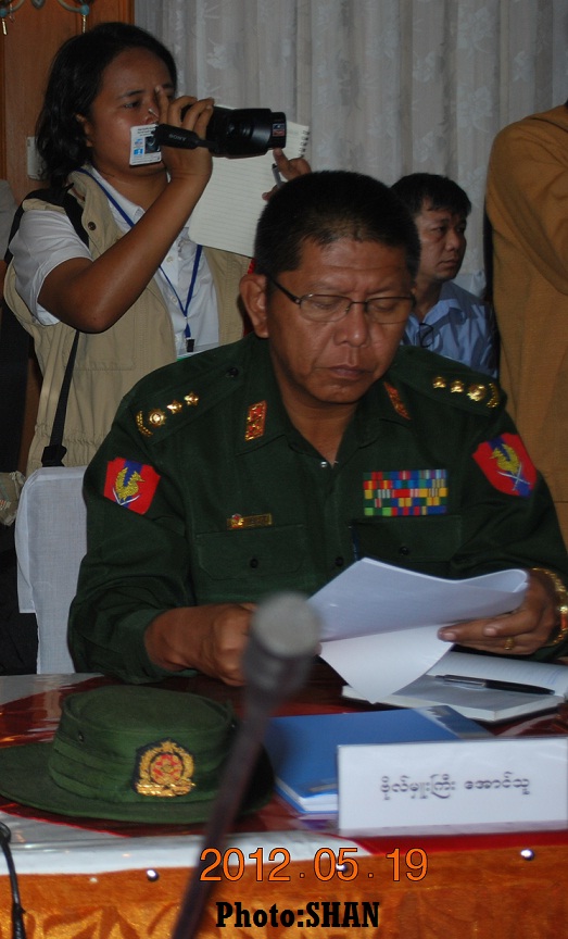 သျှမ်းပြည်နယ်အစိုးရ နယ်စပ် ရေးရာနှင့် လုံခြုံရေးဝန်ကြီး ဗိုလ်မှူးကြီးအောင်သူ သျှမ်းပြည်နယ်အစိုးရ နယ်စပ် ရေးရာနှင့် လုံခြုံရေးဝန်ကြီး ဗိုလ်မှူးကြီးအောင်သူ