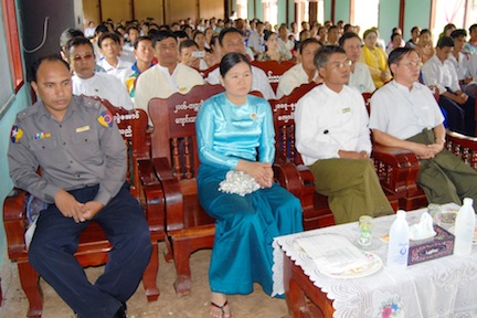 ဘုရားသုံးဆူမြို့အထက ပညာရည်ချွန် ဆုပေးပွဲအခမ်းအနား(Photo- ဘုရားသုံးဆူ) ဘုရားသုံးဆူမြို့အထက ပညာရည်ချွန် ဆုပေးပွဲအခမ်းအနား(Photo- ဘုရားသုံးဆူ)