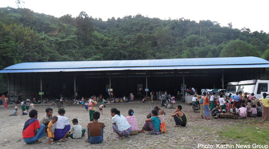 လိုင်ဇာအနီး Woichyai ဒုက္ခသည် ကျောင်း။ လိုင်ဇာအနီး Woichyai ဒုက္ခသည် ကျောင်း။