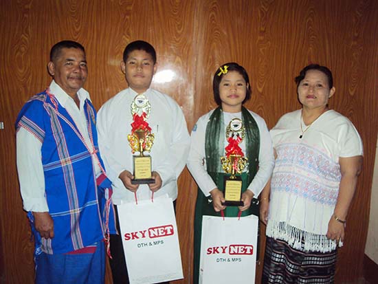 ပထမဆုရရှိသူ စောစံဖိုးအိန်နှင့် နန်းရွှေရည်ဖူးသစ် ပထမဆုရရှိသူ စောစံဖိုးအိန်နှင့် နန်းရွှေရည်ဖူးသစ်