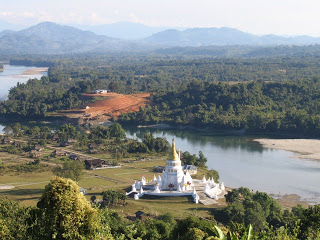 ဖါးကန့်လွင်ပြင်၏ အလှတရားများ 