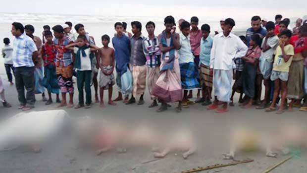 Local residents in Teknaf are looking the bodies.(Photo- The Daily Ittefaq) Local residents in Teknaf are looking the bodies.(Photo- The Daily Ittefaq)