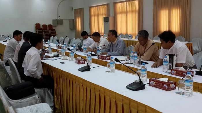 နည်းပညာ အထောက်အကူပြု အဖွဲ့တို့ တွေ့ဆုံ ဆွေးနွေး နေကြစဉ် နည်းပညာ အထောက်အကူပြု အဖွဲ့တို့ တွေ့ဆုံ ဆွေးနွေး နေကြစဉ်