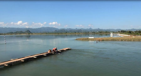 ရေလျှံခဲ့သော ငုပလော့ဆည် (ဓါတ်ပုံ-ကေတီ) ရေလျှံခဲ့သော ငုပလော့ဆည် (ဓါတ်ပုံ-ကေတီ)