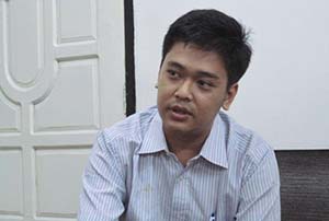  Some Facebook pages camouflage as football fan pages or 'jokes' pages to draw people to follow the pages.