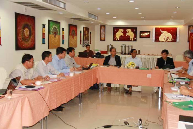 Aung Moe Myint/ DVB) Aung Moe Myint/ DVB)