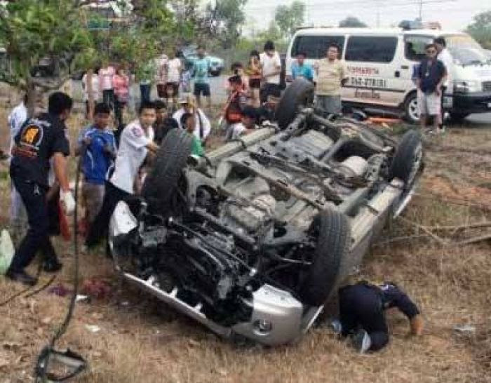 ယာဉ်တိမ်းမှောက်မှု ဆိုးကြိးမြင်ကွင်း ယာဉ်တိမ်းမှောက်မှု ဆိုးကြိးမြင်ကွင်း