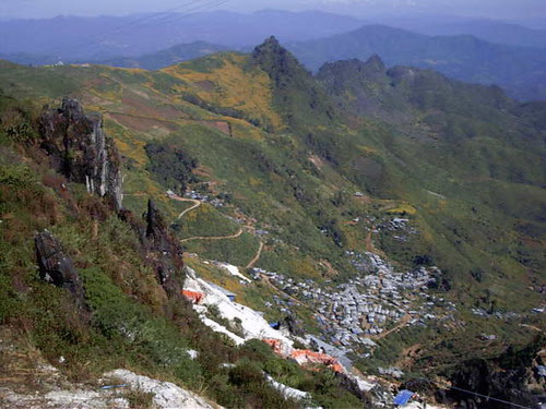 သျှမ်းပြည်တပ်မတော်တပ်စခန်းတည်ရှိရာ မိုင်းရှူးလွယ်ဆိုင်တောင်ကြော သျှမ်းပြည်တပ်မတော်တပ်စခန်းတည်ရှိရာ မိုင်းရှူးလွယ်ဆိုင်တောင်ကြော