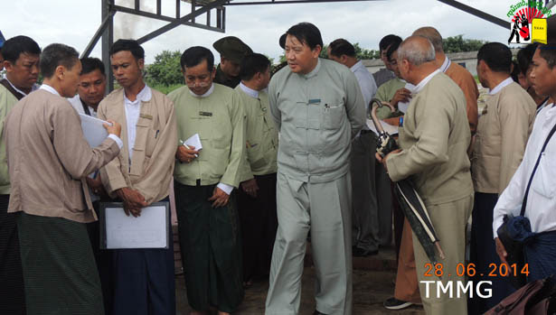 တရုတ်နိုင်ငံနယ်ခြားမျဉ်းဟု ယာယီသတ်မှတ်ခံထားရသော နယ်စပ်ငုတ်တိုင်များကို သွားရောက်ကြည့်ရှုစစ်ဆေးစဉ် တရုတ်နိုင်ငံနယ်ခြားမျဉ်းဟု ယာယီသတ်မှတ်ခံထားရသော နယ်စပ်ငုတ်တိုင်များကို သွားရောက်ကြည့်ရှုစစ်ဆေးစဉ်