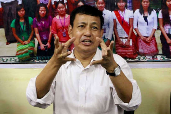 Minister to Bring Jailed Journal Journalists Case to President 