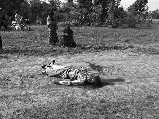 ပြီးခဲ့သည့်ဂျွန်လက လုပ်ကြံသတ်ဖြတ်ခံရသည့် ဟိုပုံးမြို့နယ်၊ မိုင်းပျဉ််းကျေးရွာရှိ NLD ရပ်ကျေး ဒု-ဥက္ကဋ္ဌ ဦးစိုင်းစံထွန်း ပြီးခဲ့သည့်ဂျွန်လက လုပ်ကြံသတ်ဖြတ်ခံရသည့် ဟိုပုံးမြို့နယ်၊ မိုင်းပျဉ််းကျေးရွာရှိ NLD ရပ်ကျေး ဒု-ဥက္ကဋ္ဌ ဦးစိုင်းစံထွန်း