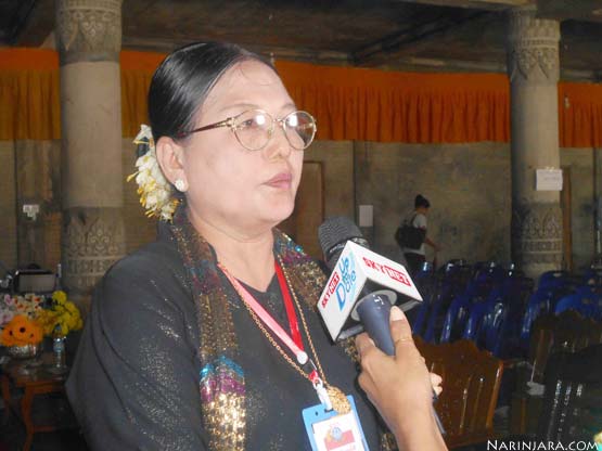 (စစ်အစိုးရလက်ထက် တစ်လျှောက်လုံး နှင်းပြားများဘက်မှ ရှေ့နေလိုက်ပေးခဲ့သည့် ယခု ANP ဒုဥက္ကဋ္ဌ ဒေါ်အေးနုစိန်) Bottom of Form Aye Nu Sein ANP