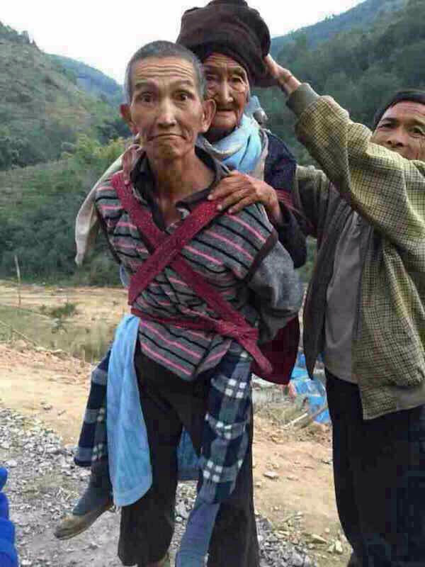 ကိုးကန့်စစ်ပြေးဒုက္ခသည် 001- kk refugees