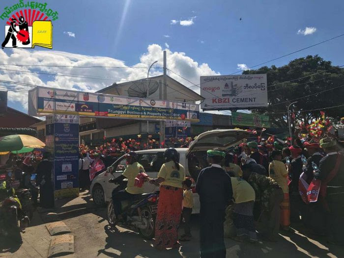 Photo by SHAN/တောင်ကြီးမြို့တွင် နို၀င်ဘာလ ၁၄ ရက် တန်ဆောင်တိုင်ပွဲတော်ဖွင့်ပွဲနေ့ တောင်ကြီးတွင်ကျင်းပသော တပ်မတော်ထောက်ခံပွဲ