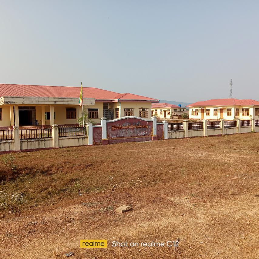 Cottage hospital in Myebon Twsp still doctorless, two years after
