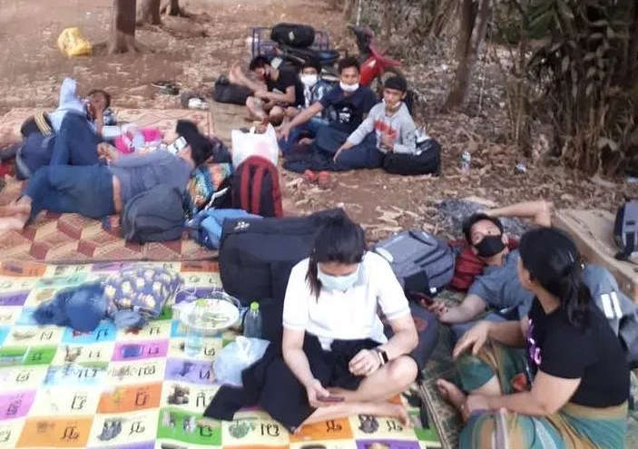 More Than 100 Returnees From Thailand Stuck At Three Pagoda Pass Border Burma News International three pagoda pass border