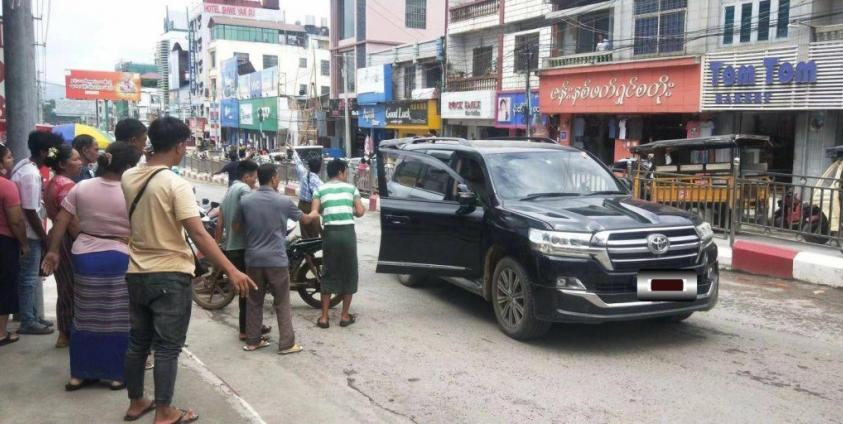 ပစ်ခတ်ခံရသည့် ပြည်သူ့စစ်