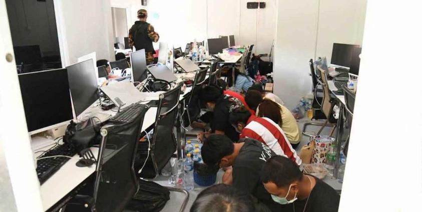 ဓါတ်ပုံ - ပုံဟောင်း (Crd)
