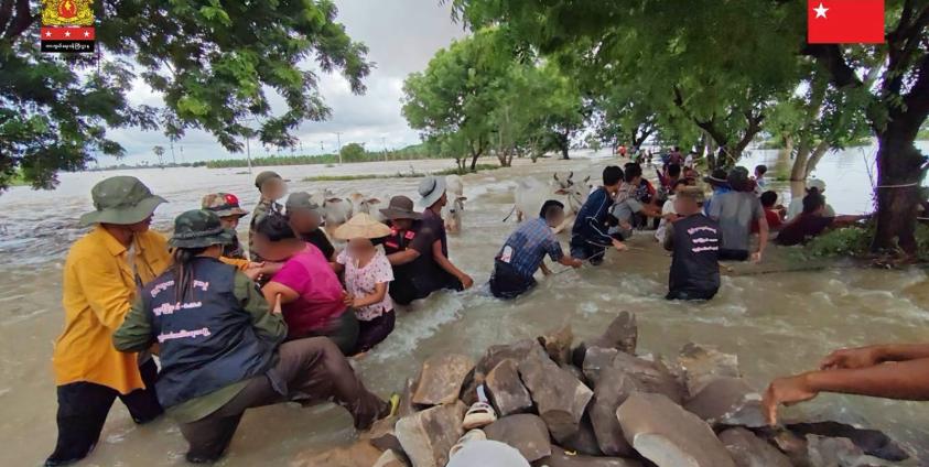 ဓါတ်ပုံ - (CJ) (စစ်ကိုင်းတိုင်းအတွင်း ရေကြီးရေလျှံမှုအခြေအနေများနှင့် တော်လှန်ရေးအင်အားစုများ၊ အရပ်ဘက်လူမှုအဖွဲ့အစည်းများ၏ အကူအညီပေးမှု မှတ်တမ်းပုံ။