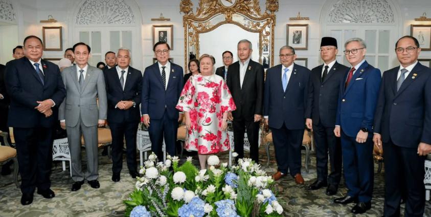 ဓါတ်ပုံ - Asean (ပုံဟောင်း)