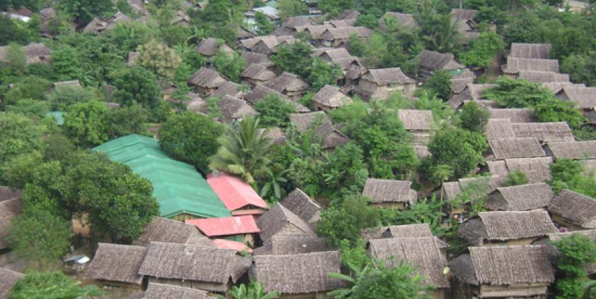 ဓာတ်ပုံ - မယ်လဒုက္ခသည်စခန်း / Crd