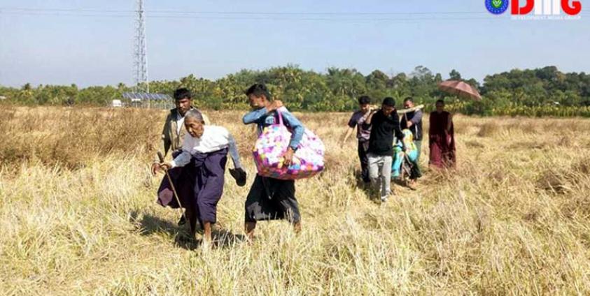 ပိတ်မိနေသူများထဲတွင် သက်ကြီးရွယ်အိုများ၊ နာမကျန်းဖြစ်နေသူများ အများစုပါဝင်သည်။ (ဓာတ်ပုံ - ကျော်မင်းခိုင်)