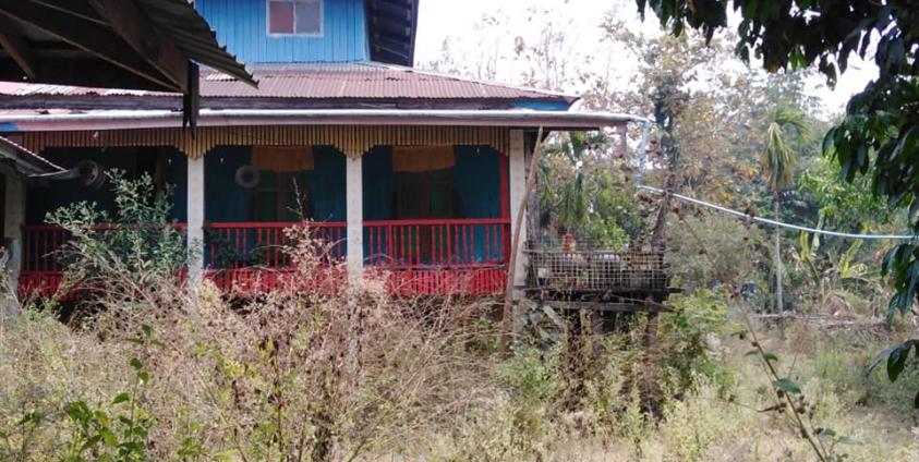 မီးလောင်ပျက်စီးသွားသည့် တင်းမကျေးရွာမှနေအိမ်အချို့ကို ၂၀၂၁ ခုနှစ်အတွင်းက တွေ့ရစဉ်။ ဓာတ်ပုံ - တင်းမဆရာတော် (Facebook)