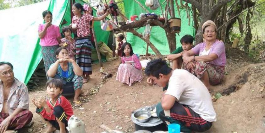 ကရင်နီတိုက်ပွဲရှောင်များ