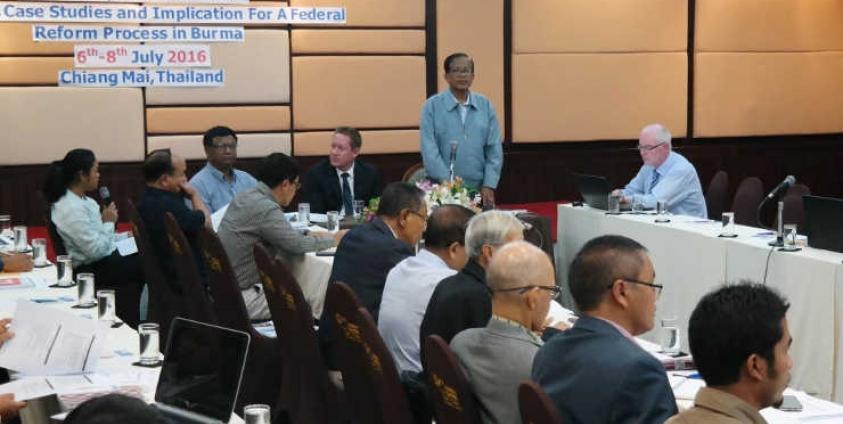 UNFC ဒု-ဥက္ကဌ နိုင်ဟံသာ Workshop တစ်ခုတွင် တက်ရောက်ဆွေးနွေးစဉ်(ENAC Burma)